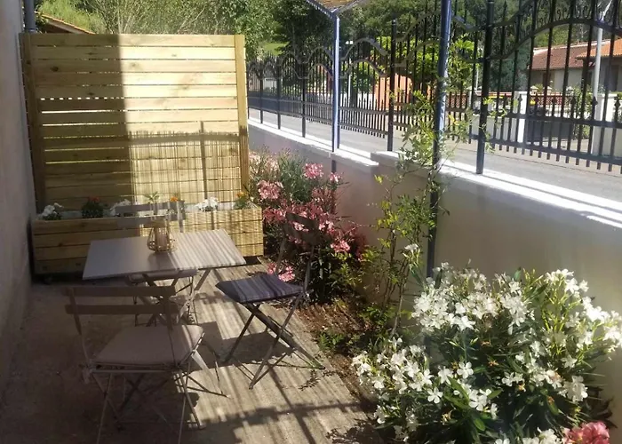 Daire T2 Bleu Nuit Art- Deco Carmaux